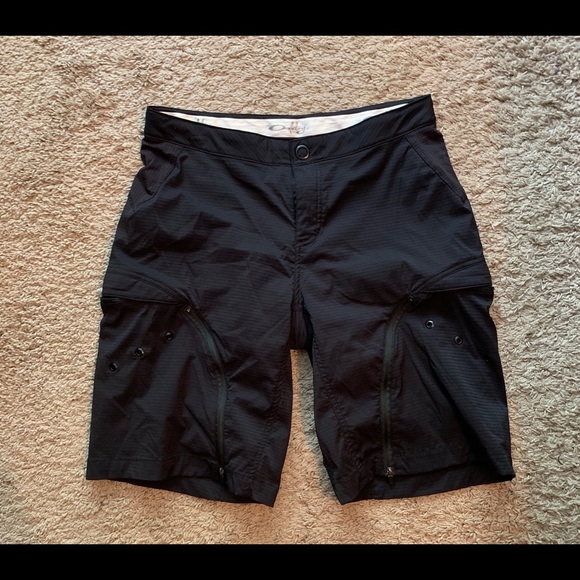 oakley mountain bike shorts